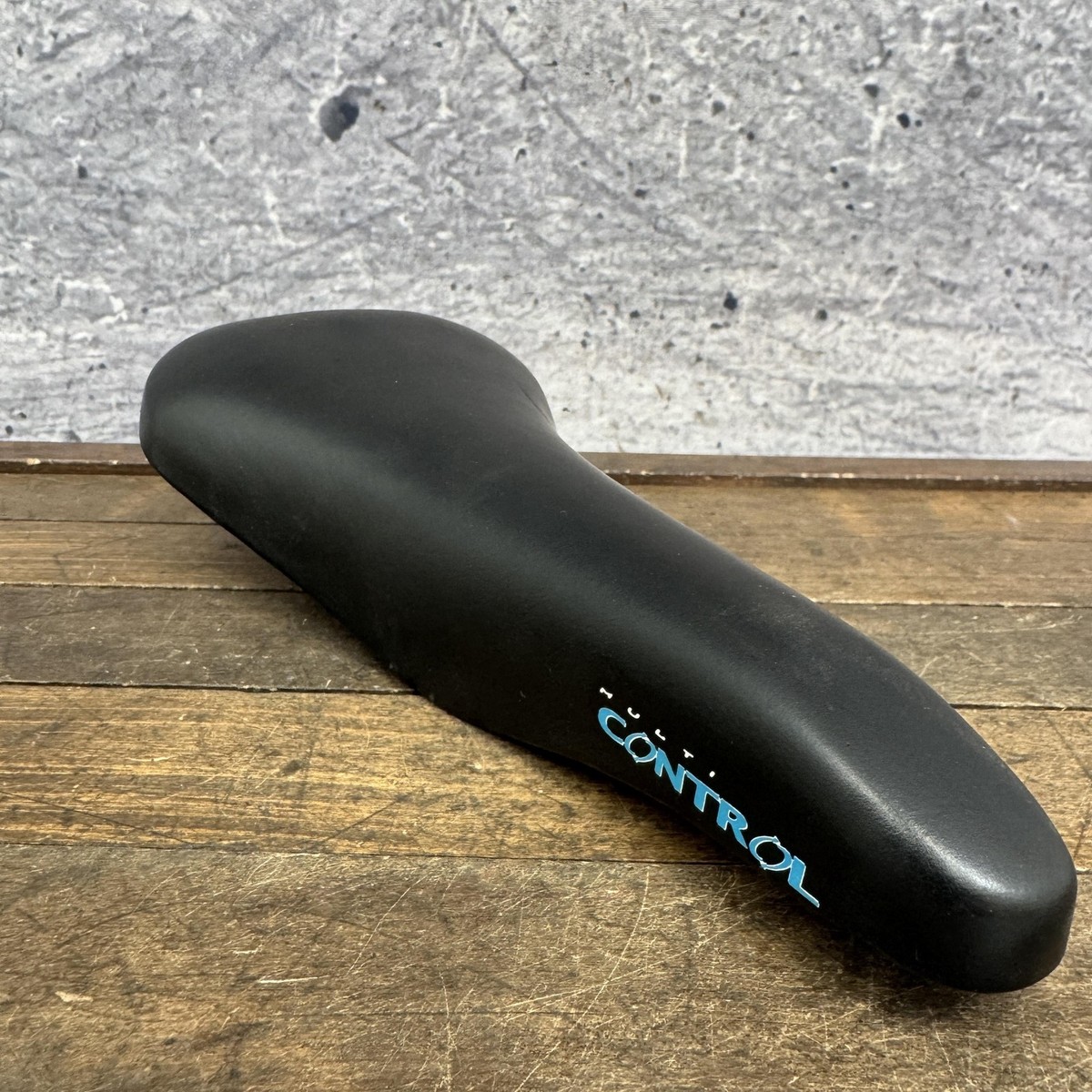 Vintage 90s Tioga Multi Control Saddle Seat Black Racing Italy