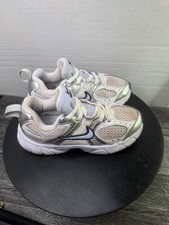 Nike V5 RNR Youth Girls Shoes Size 12.5C HQ6412-500