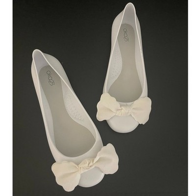 Oka-B White Ballet Flats w/ Bow Slip On Vegan Shoes Made in USA Women 7 EU 37