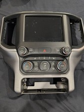 2019+ RAM 1500 Uconnect 4 8.4 Apple CarPlay A...