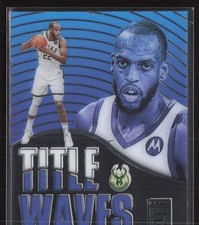 2021-22 Donruss Elite #2 Khris Middleton Title Waves Milwaukee Bucks (Y)
