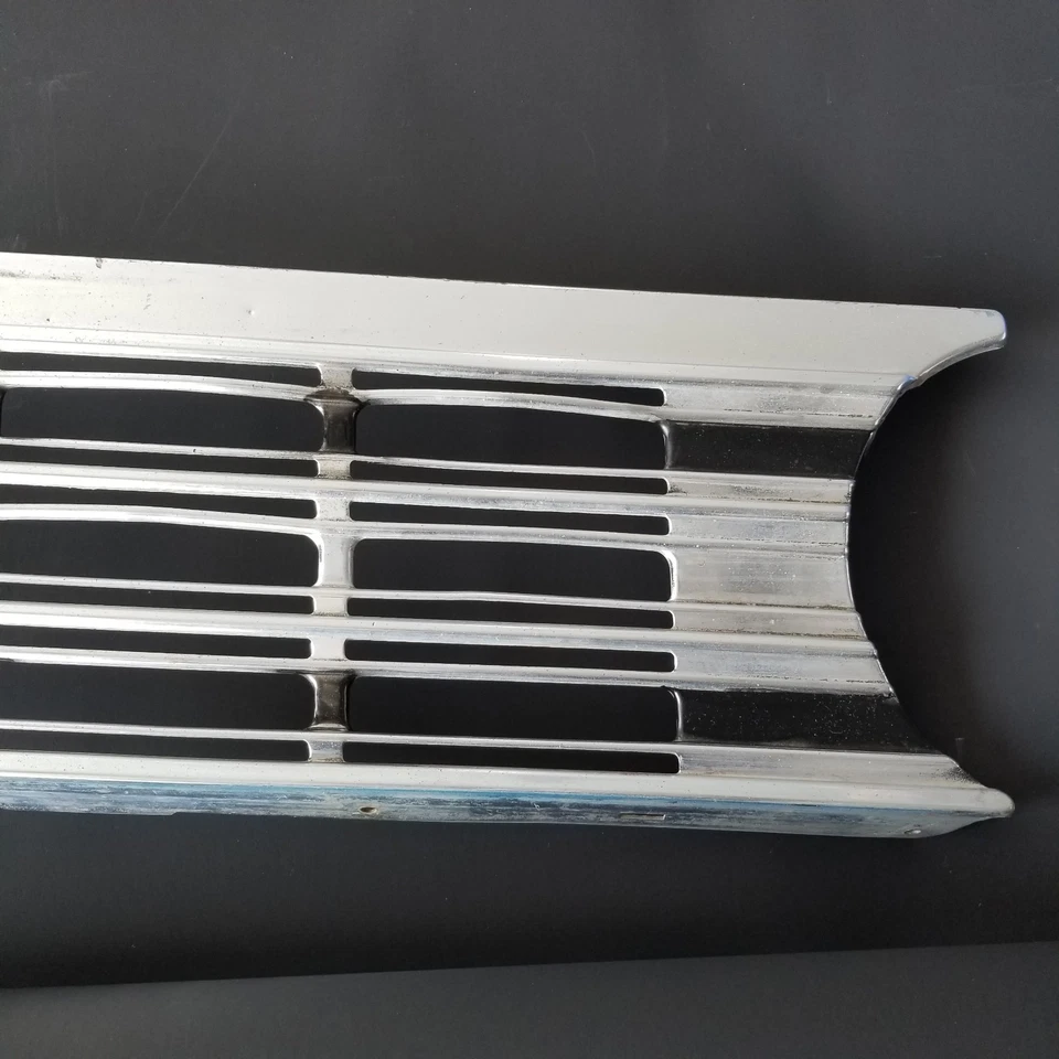 Chevrolet GM 1967 Front Grill Chevelle Malibu El Camino, Center,USA OEM Original - Image 2 of 4