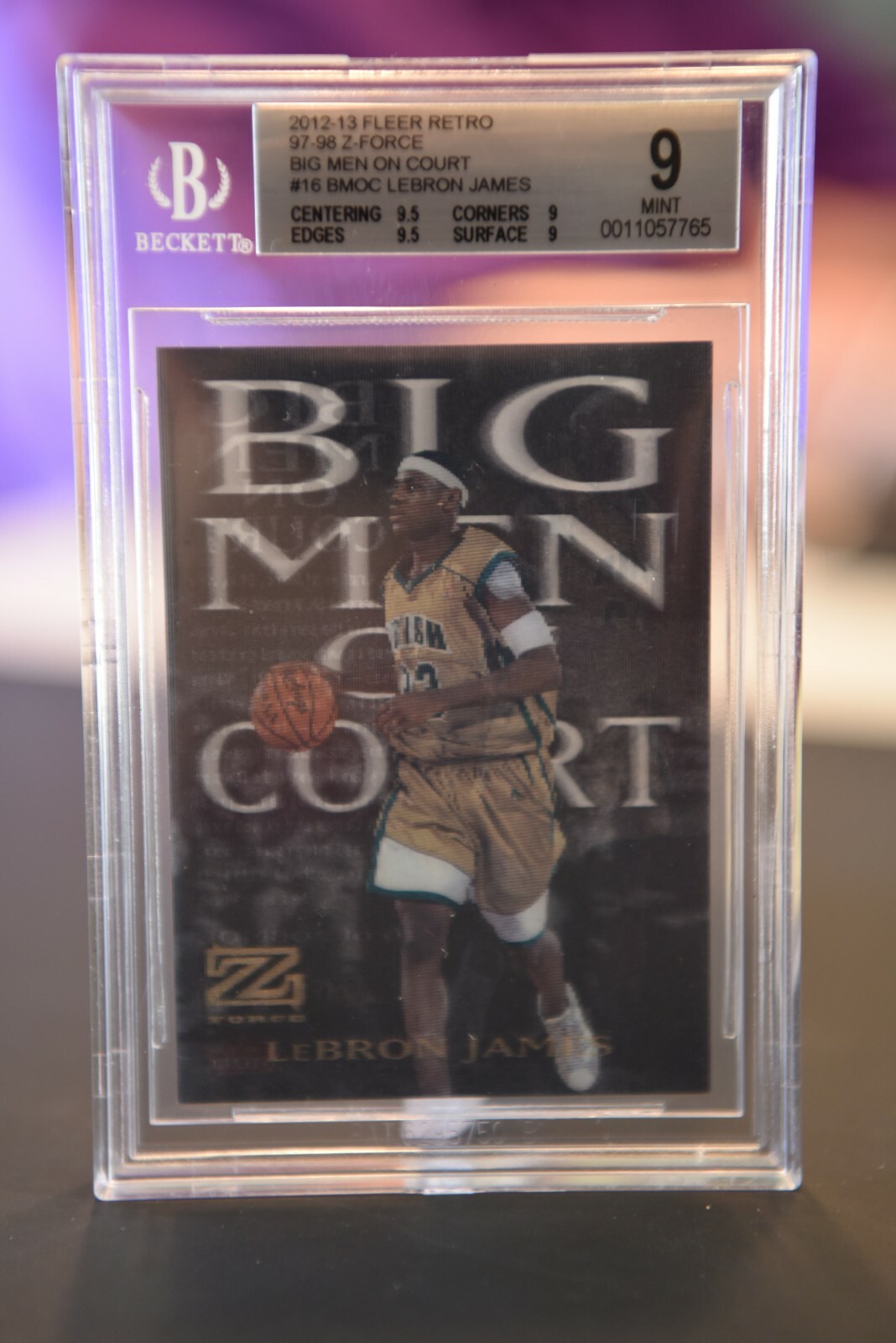 2012-13 Fleer Retro LeBron James 97-98 Z-Force Big Men On Court BGS 9 Low Pop
