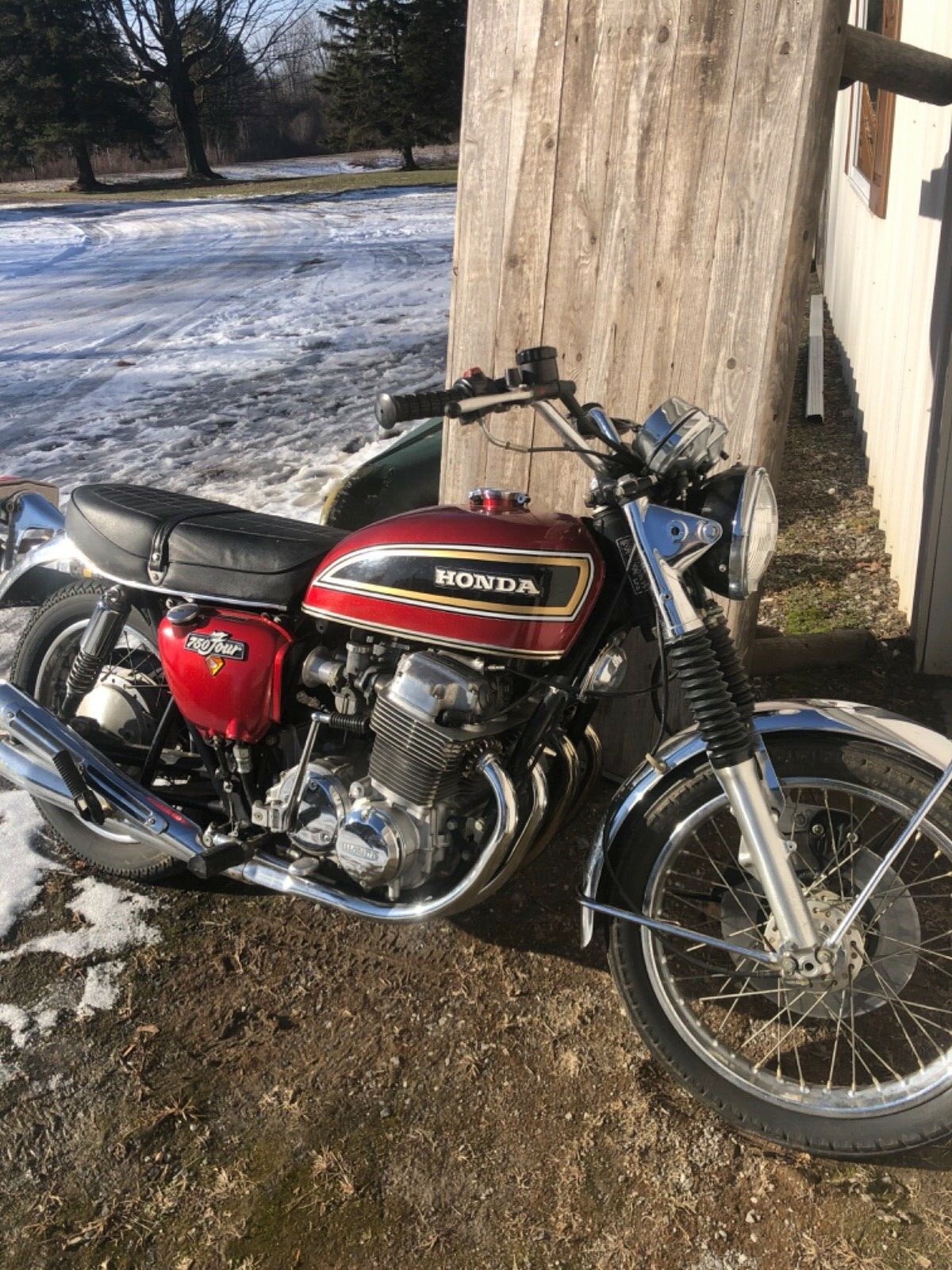 1975 Honda CB 1975 Honda cb750 Four 750 all original w/ near perfect metallic red paint