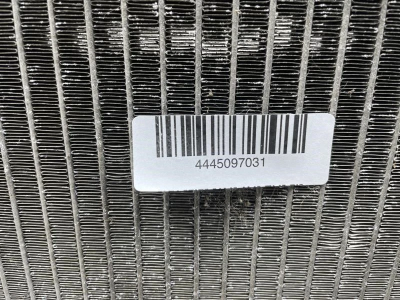 Hyundai Santa Fe 2003 radiador OEM+ Foto 2 de 4