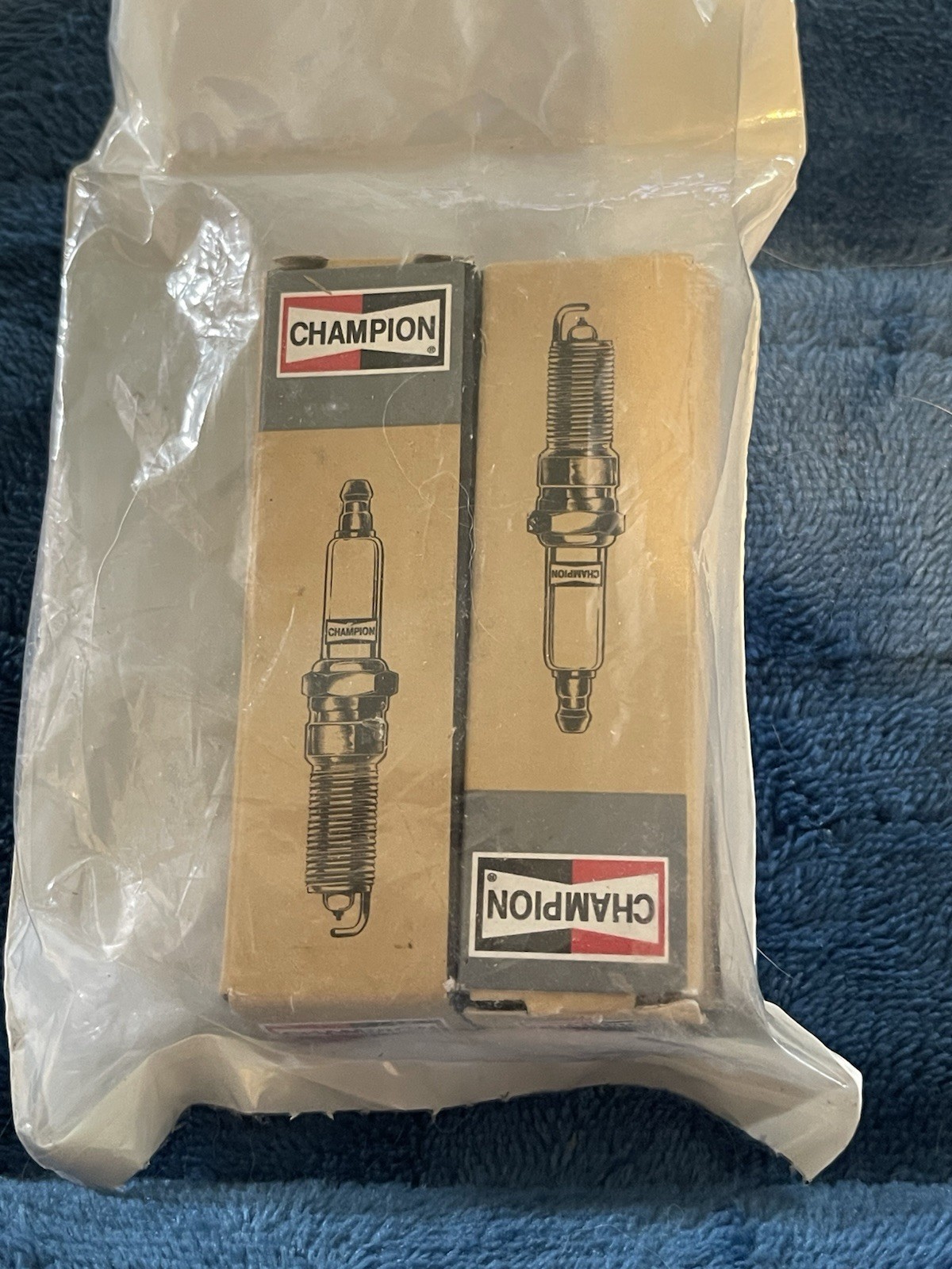Champion J19LM-2pk Copper Plus Small Engine Spark Plug Stock # 861 2 Pack