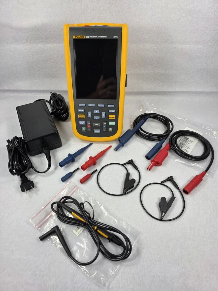 FLUKE 123B Industrial Scopemeter Oscilloscope 20 MHZ - Image 2 of 4