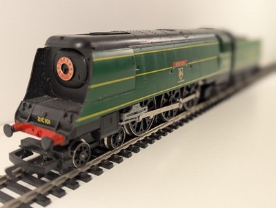 Hornby R320B - West Country Class 4-6-2 ''Exeter'' 21C101 (SR grün)