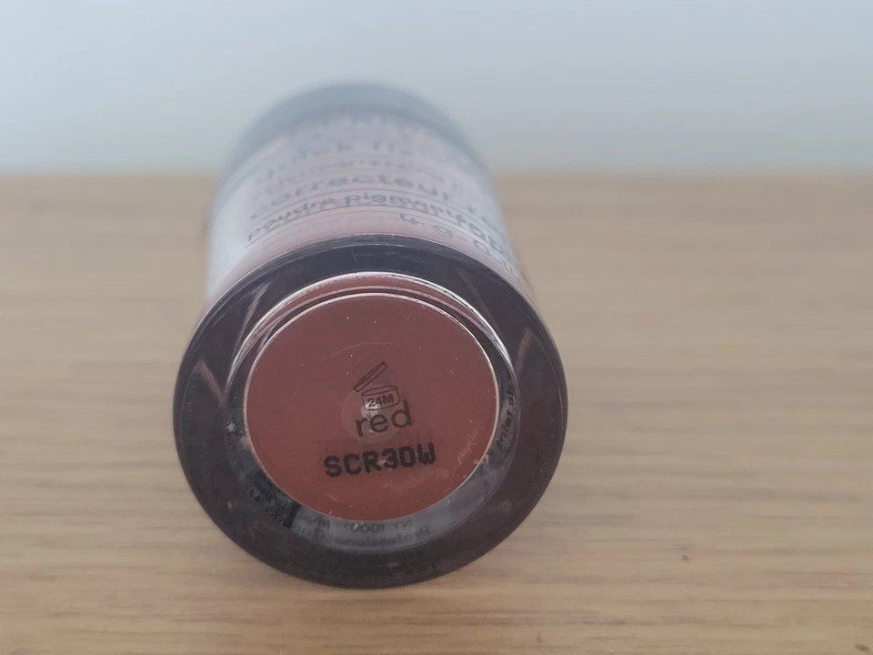 Corrector de pigmentos en polvo corrector de fijación rápida DermaBlend, 0,14 oz. - ROJO Foto 3 de 3