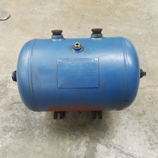 National Horizontal 6 Gallon Air Tank. 200PSI, 9 Ports - USED