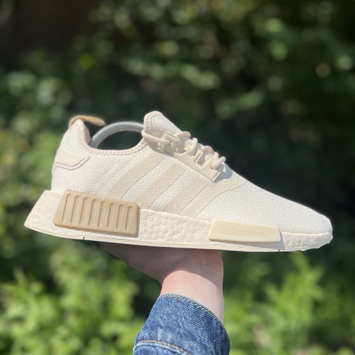 Adidas Originals NMD R1 Women's Running Shoe Athletic