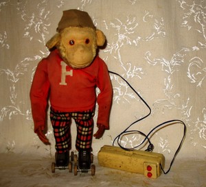 skating monkey toy