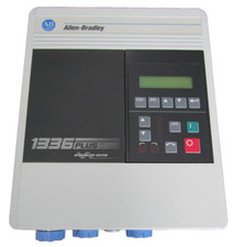    ALLEN BRADLEY 1336 PLUS II SENORLESS VECTOR 5 HP AC DRIVE 480VAC 1336F-BRF50