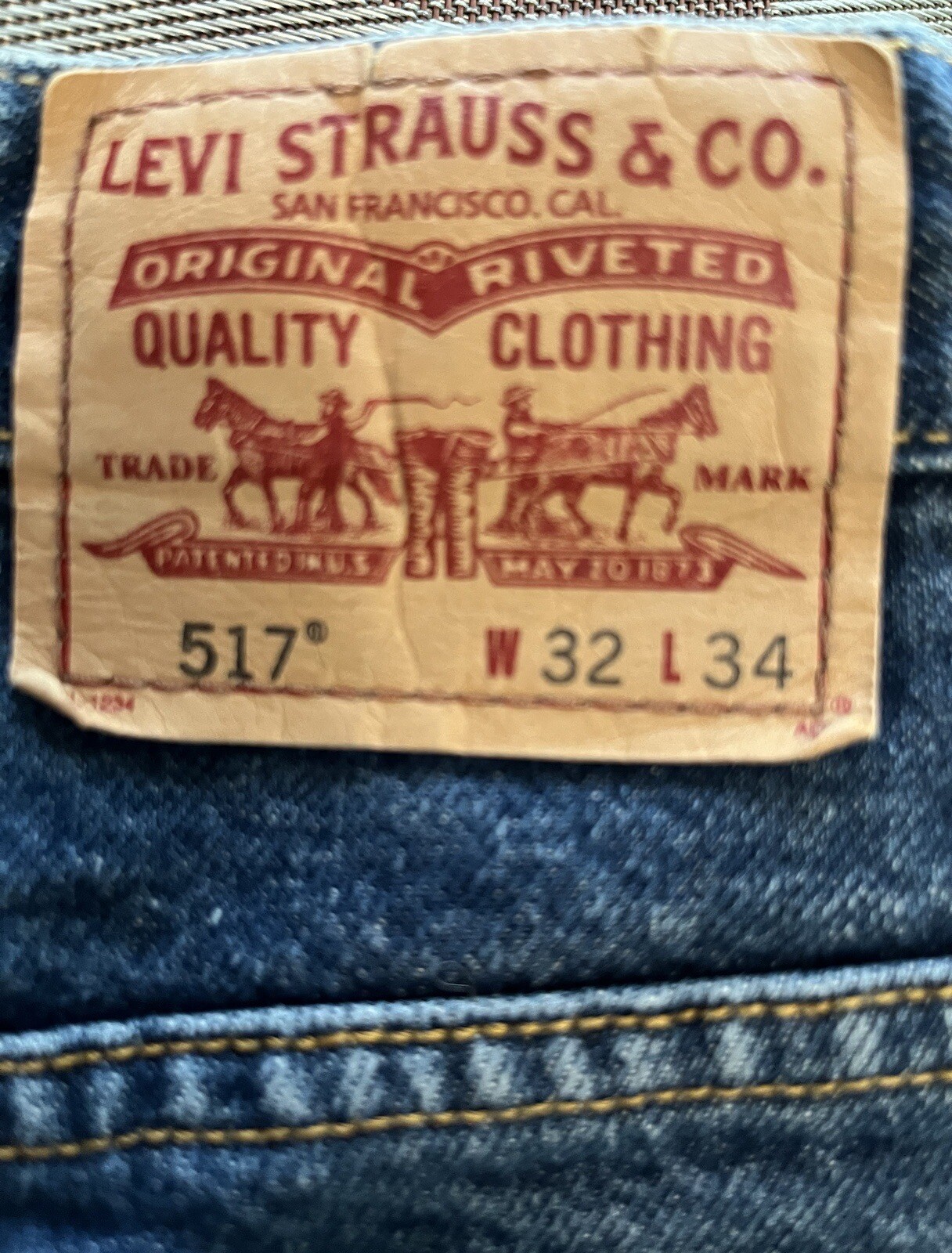 Levi&rsquo;s Men&rsquo;s 517 Regular Boot Cut Blue Jeans 32x34