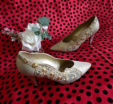 Women's Versace Gold Fabric Metallic Pump Heels Size 6.5 US