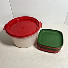 Vintage 1970s TUPPERWARE TOY Child Size MINI Red Cake Carrier 6 Square Plates