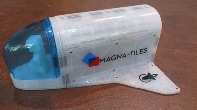 Magna-Tiles Space 32-Piece Magnetic Construction Set Shuttle