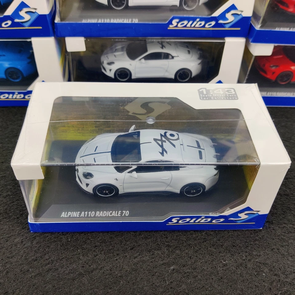 AUTO SOLIDA ALPINE A110 RADICALE 70 BIANCA 2024 1:43 NUOVA SCATOLA S4317204 - Immagine 2 di 4