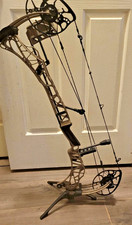 MATHEWS LIFT 29.5 BOW right hand 70lbs set at 26.5" w/expensive extras