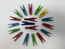 Vintage LA Friulana, LOXIT Rare Plastic Clothes Pins Lot of 17 Clothespins