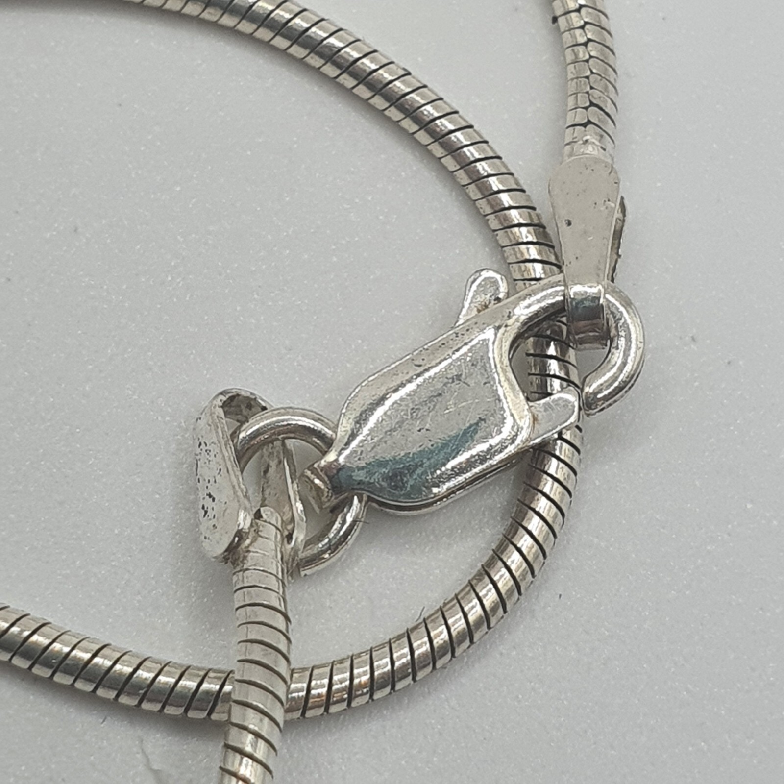 Photo 6 of Sterling Silver And Turquoise Leaf Necklace On 18inch Chain, N41