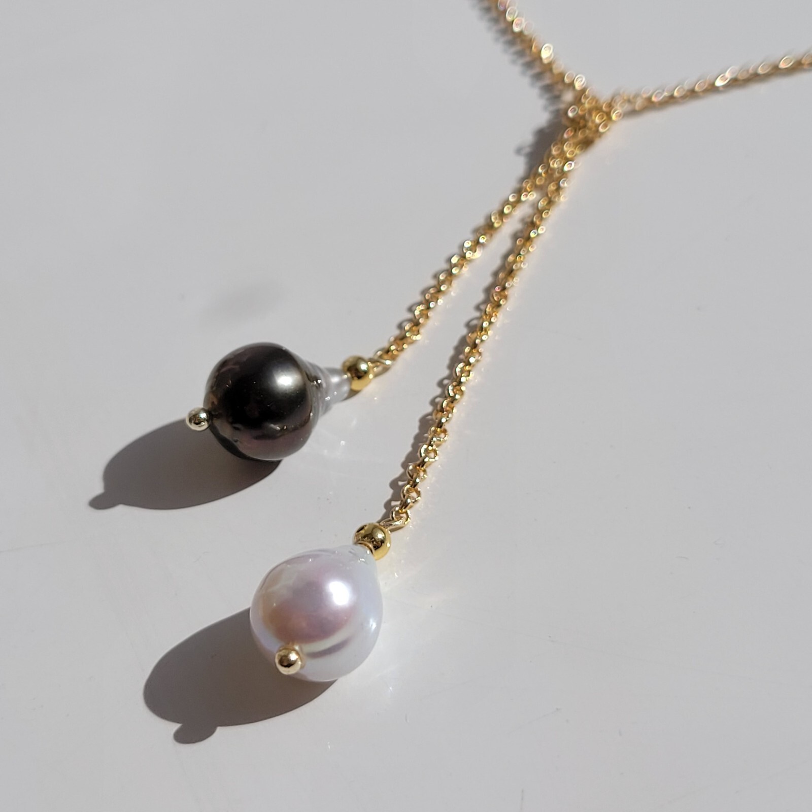 Collier or gold filled et perle noire de Tahiti véritable bijou artisanal de luxe