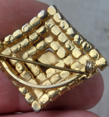 Lot De Bijoux Vintage Et Broches Anciennes - Strass, Pierres, Fond De Tiroir, Parfait Pour Customisation