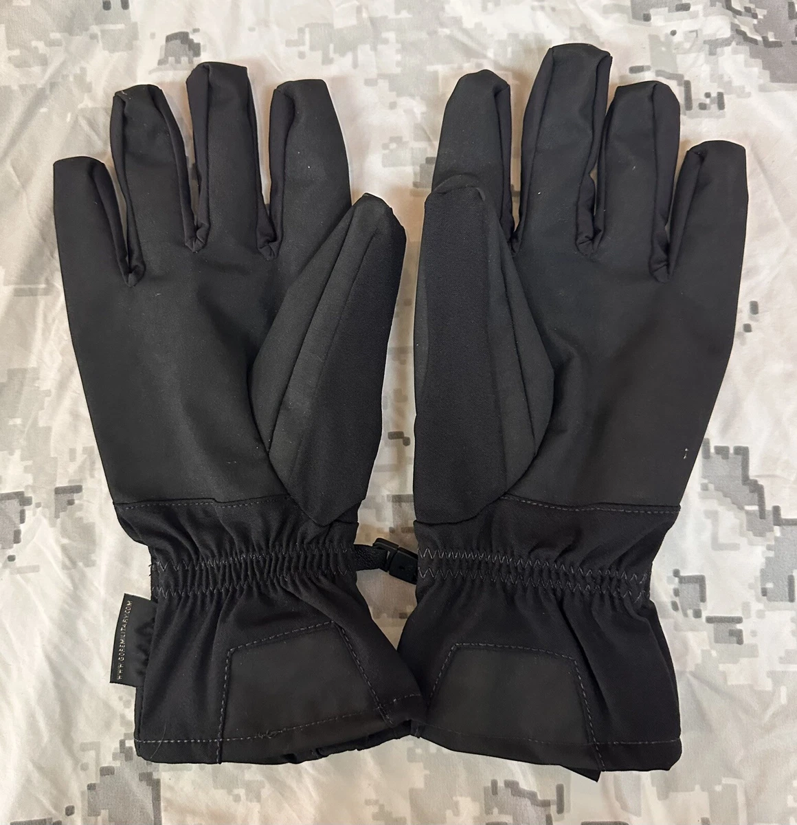 Outdoor Research All Black Poseidon Gloves Intermediate Cold Weather Small 72587