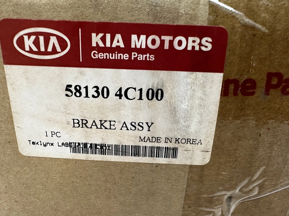 Conjunto de pinza de freno delantera derecha KIA OPTIMA 2012-13 PIEZA ORIGINAL # 58130-4C100 Foto 2 de 4
