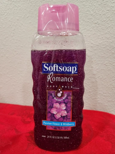 Softsoap Romance Body Wash with Moisture Beads Passion Flower & Wildberry 24 fl 