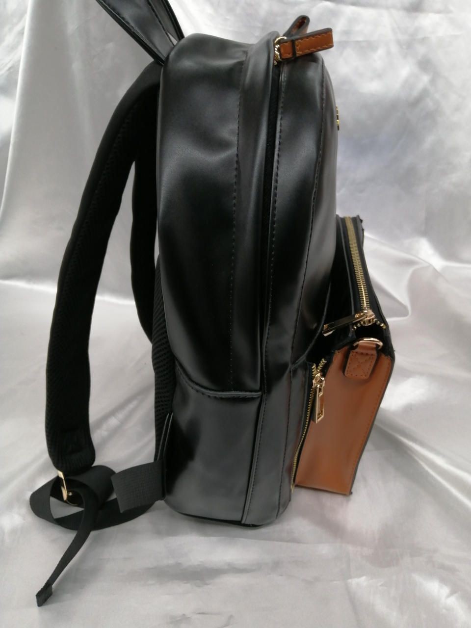 SUPERGROUPIES DRAMATIC STARS Model Backpack Idol … - image 4