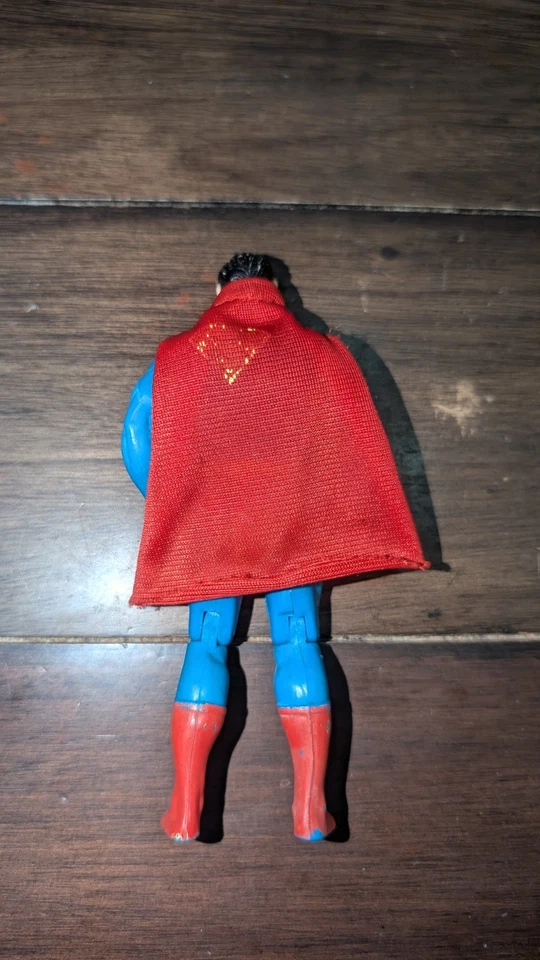 1984 Kenner Super Powers DC Экшн-фигурка Супермена с Плащом!! - Изображение 2 из 3