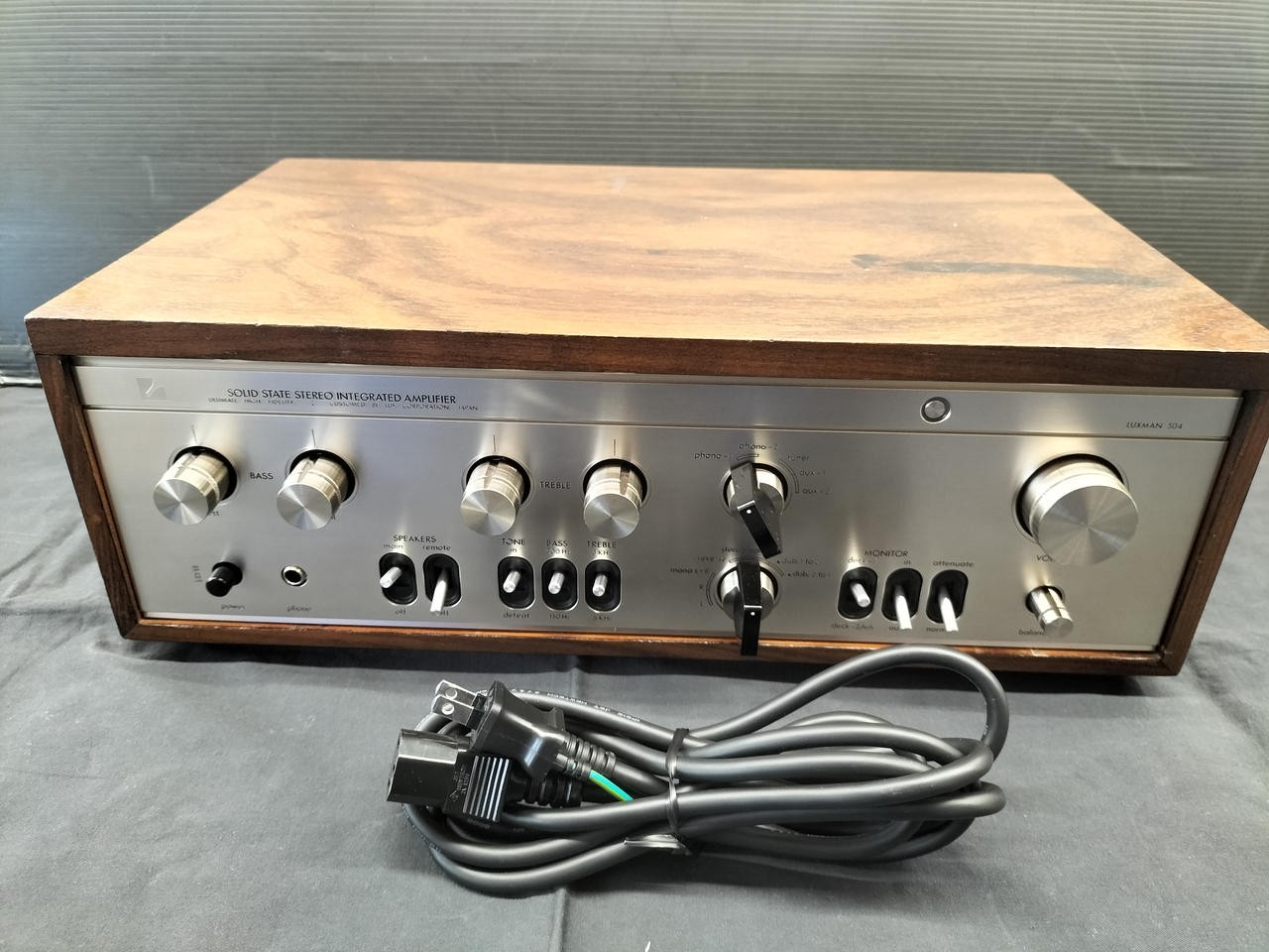 Luxman L-504 vintage audio equipment - eBay listing photo 2