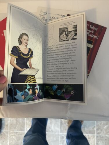 Sleeping Beauty (Limited Edition VHS, 1997) - COMMEMORATIVE BOOKLET - Picture 5 of 6