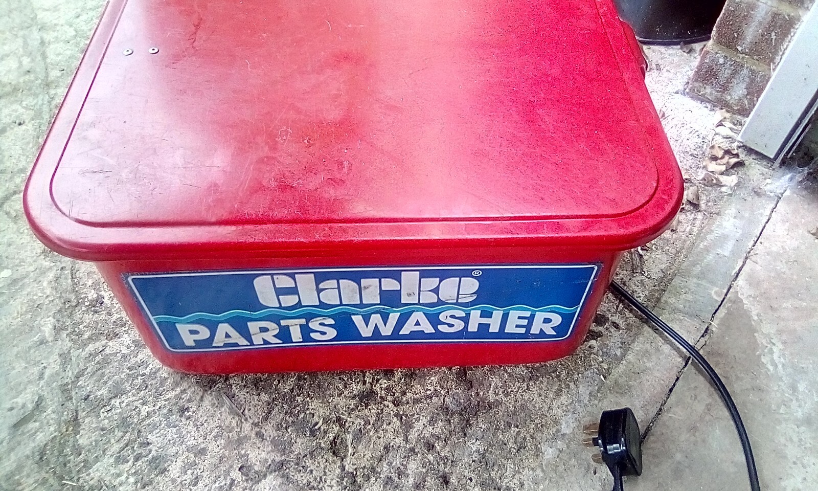 Clarke CW2D Bench Mounted Parts Washer 7630910 eBay