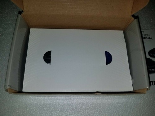 *NEW* Intellinet (157025) 2-Ports External KVM / Audio Switch USB - Picture 5 of 8