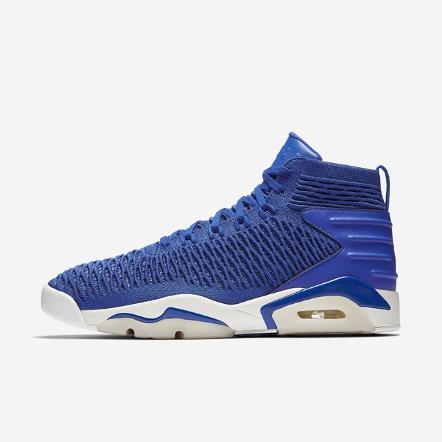 nike aj8207