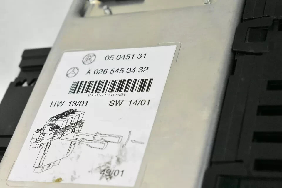 03-12 Mercedes R230 SL500 SL550 SL55 AMG Rear SAM Fuse Box Relay Module OEM