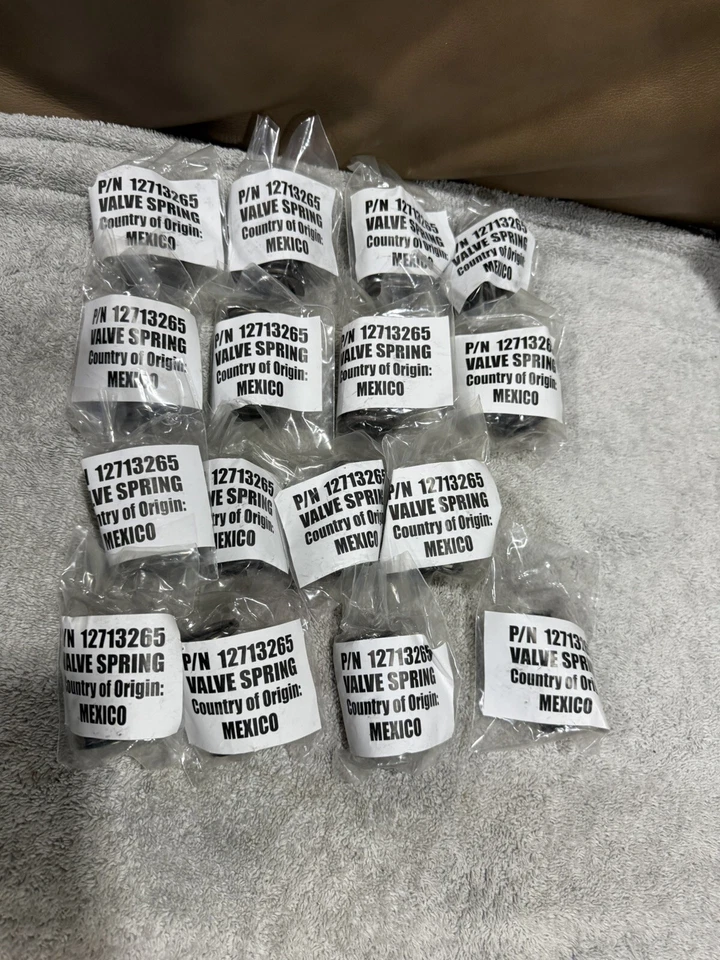 Оригинальный комплект пружин клапана GM Performance 19420455 Chevy LS 16 штук в упаковке - Изображение 2 из 4