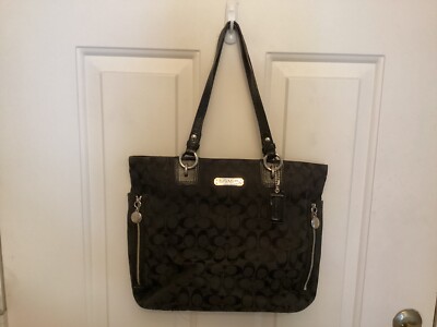 Coach Gallery Signature Tote A1349-23767E