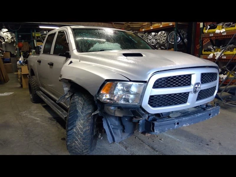 Brazo limpiaparabrisas derecho RAM 1500 2013 2014 2015 2016 2017 2018 1446286 Foto 3 de 4