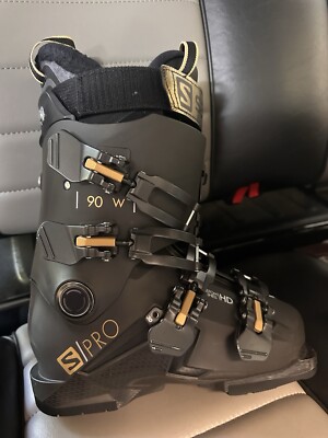 Women Ski Boots - Salomon - S Pro - 90mm W - Slightly Used!!!