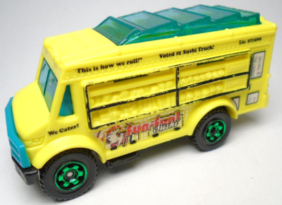 2014 MATCHBOX FOOD TRUCK FUN-FUN SUSHI YELLOW 1:64 DIECAST 3'' VEHICLE W/ GREEN