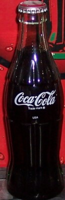 Unopened bottle 1990 Coke A Cola CHRISTMAS AROUND THE WORLD ''U.S.A.''  6.5 OUNCE 