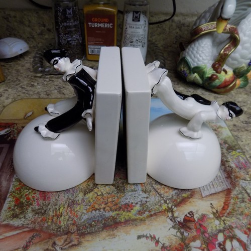 Vintage Art Deco Pierrot French Pantomime Clown Ceramic Bookends - Picture 1 of 12
