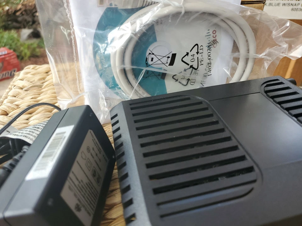 CISCO DPC2320 Cable Modem Wireless Router 802.11n Gateway READ DESCRIPTION - Image 3 of 4