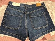 NWT American Eagle Women  s Cotton High Rise Strigid Relaxed Shorts Size 6 / 28W