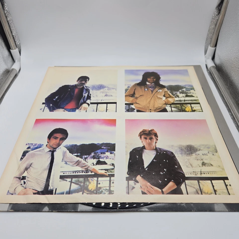 Queen  The Game 1980 5E-513 Elektra Classic Rock Album  - Imagem 3 de 4