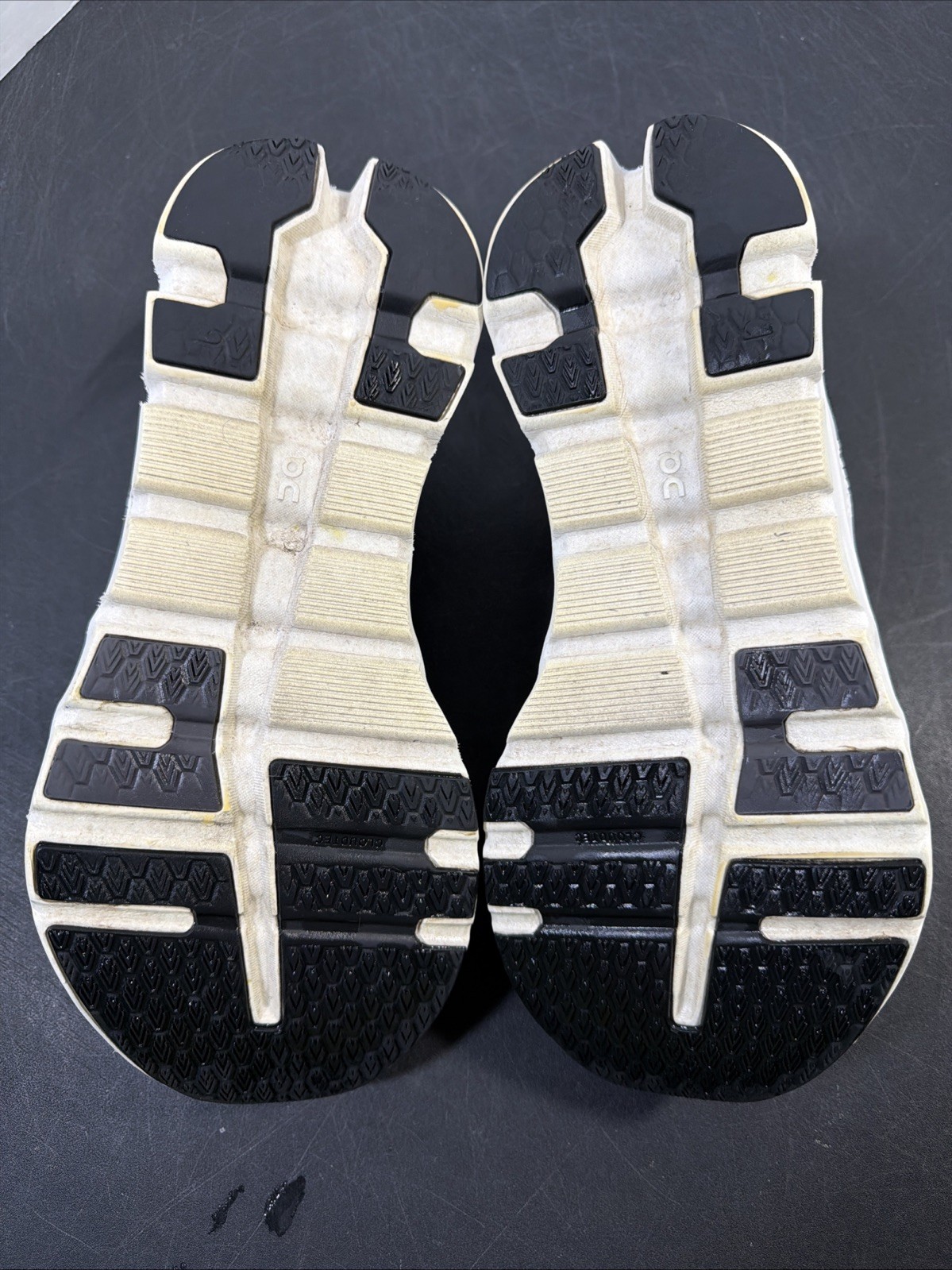 ON Cloudrunner 2 Eclipse Black White Women’s Size… - image 8