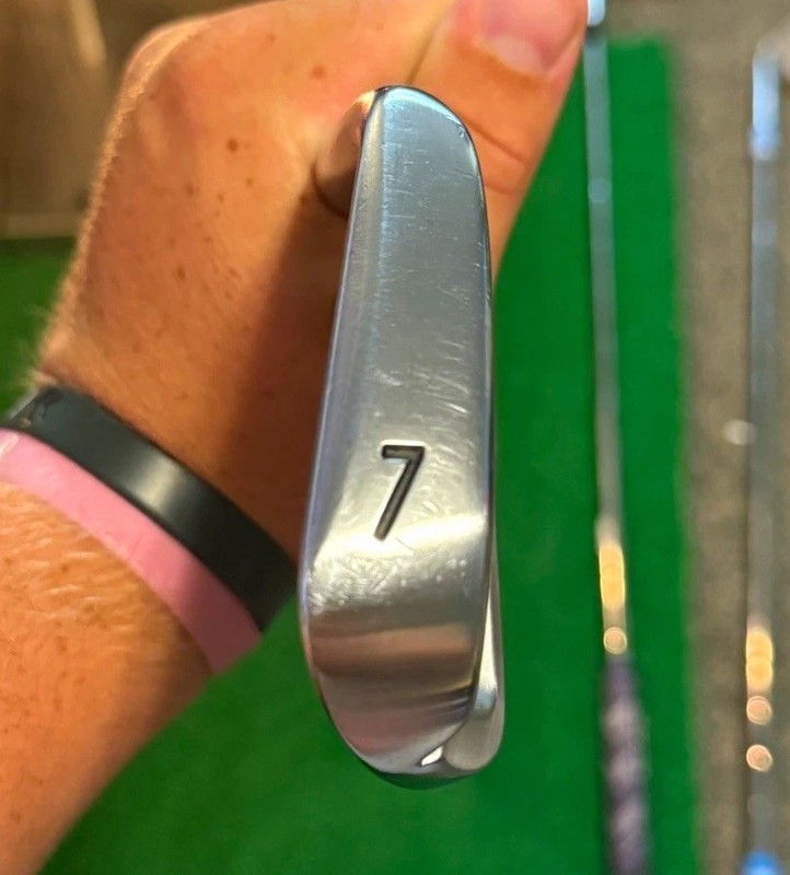 Miura TC-201 7-Iron RH Stiff Steel Shaft 30° Loft, Silver